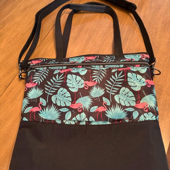 NWOT Lug Flamingo Convertible Travel/Shoulder/Messenger/Tote/Crossbody Bag. - Picture 11 of 13